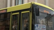 Przejeżdżający autobus w Ukrainie