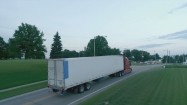 Jadąca ciężarówka