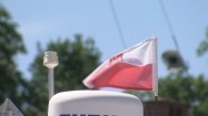 Powiewająca na wietrze flaga Polski