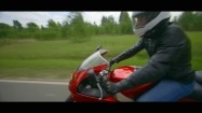 Motocykl Kawasaki podczas jazdy