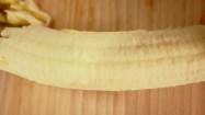 Rozgniatanie banana widelcem