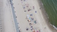 Wczasowicze na plaży