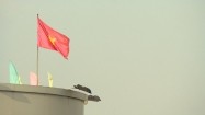 Flaga Wietnamu powiewająca na wietrze