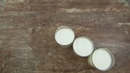 Jogurt w szklankach