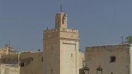 Minaret w marokańskim Fezie