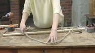 Drewniany kij i sznur