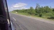 Droga na Kubie - widok z jadącego samochodu