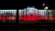 Biało-czerwona iluminacja gmachu Kancelarii Premiera