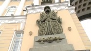 Zdobienie gmachu Sztabu Głównego w Sankt Petersburgu