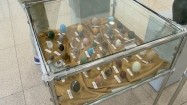 Ekspozycja minerałów w kształcie jajek