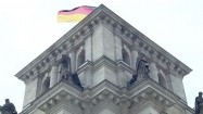 Flaga Niemiec na gmachu Reichstagu