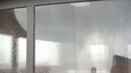 Mycie okien galerii handlowej