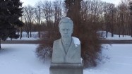 Pomnik przed Moskiewskim Uniwersytetem Państwowym im. M.W. Łomonosowa
