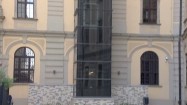 Schody do windy w gmachu głównym Uniwersytetu Wrocławskiego
