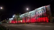 Biało-czerwona iluminacja gmachu Kancelarii Premiera