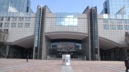 Główne wejście do gmachu Parlamentu Europejskiego