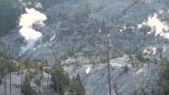Parujące zbocza gór w Parku Narodowym Yellowstone