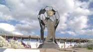 Pomnik przed stadionem Start w Sarańsku