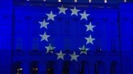 Iluminacja flagi Unii Europejskiej na fasadzie Pałacu Prezydenckiego