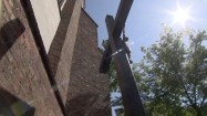 Krzyż przed kościołem Bożego Ciała w Poznaniu