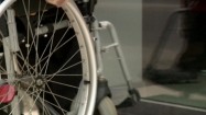 Człowiek na wózku inwalidzkim