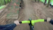 Jazda rowerem po lesie