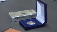 Srebrna moneta i sztabka srebra